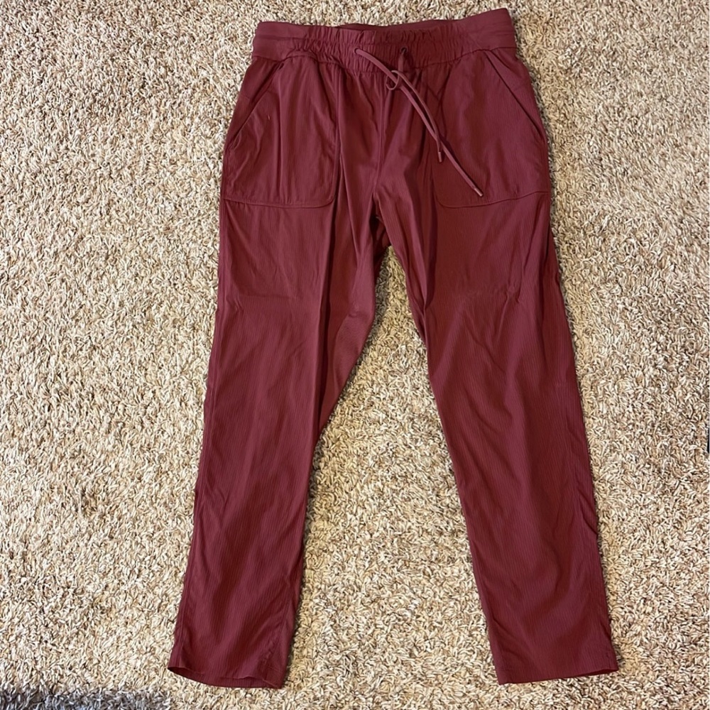 Lululemon dance studio joggers
